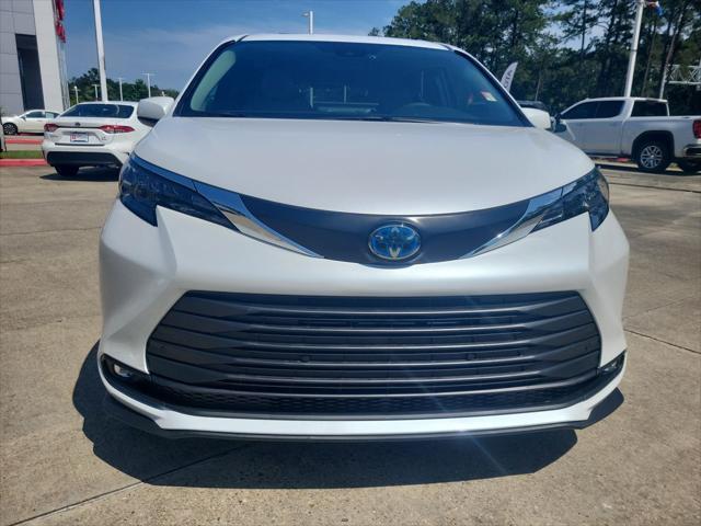 used 2025 Toyota Sienna car, priced at $48,493