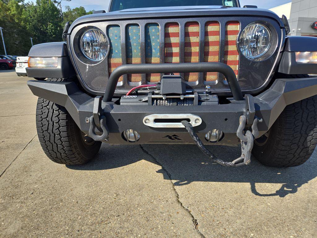 used 2021 Jeep Gladiator car, priced at $31,893