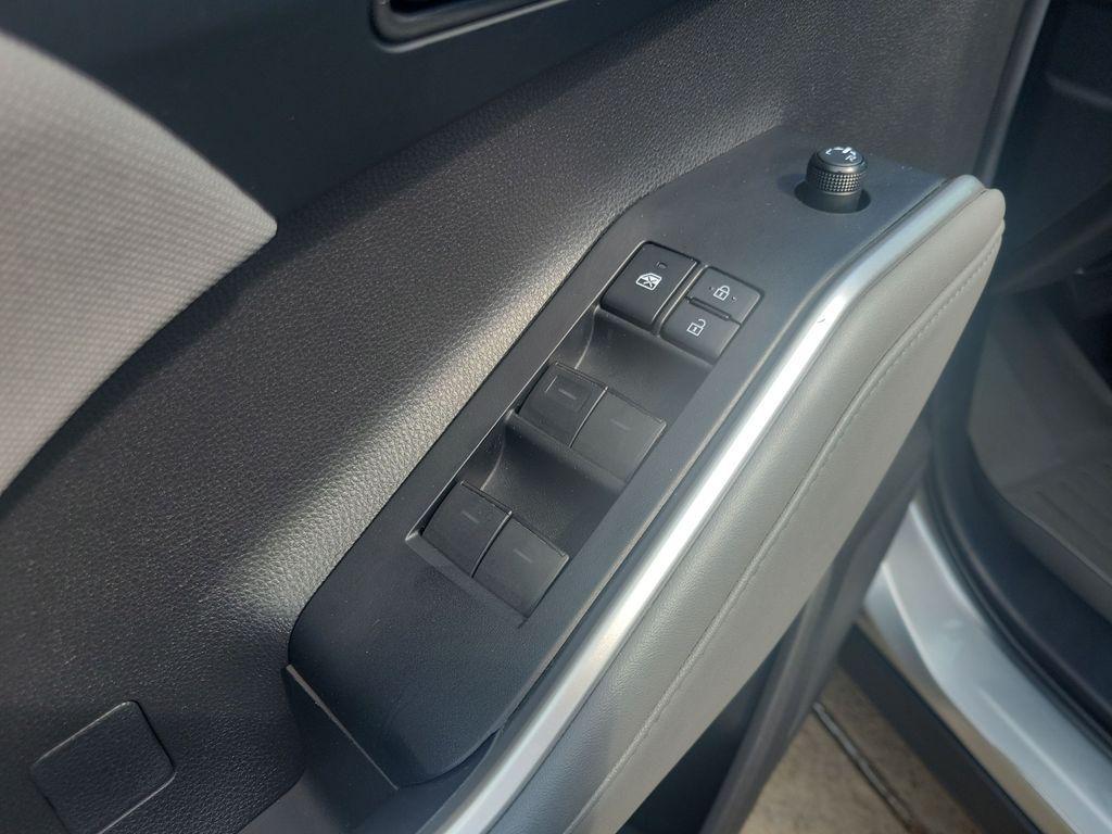 used 2020 Toyota Highlander Hybrid car, priced at $21,778