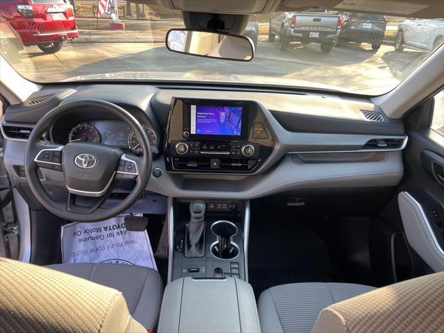 used 2023 Toyota Highlander car, priced at $35,929