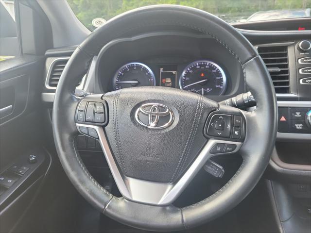used 2018 Toyota Highlander car, priced at $19,789