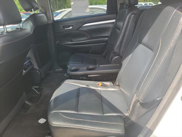 used 2018 Toyota Highlander car, priced at $19,789