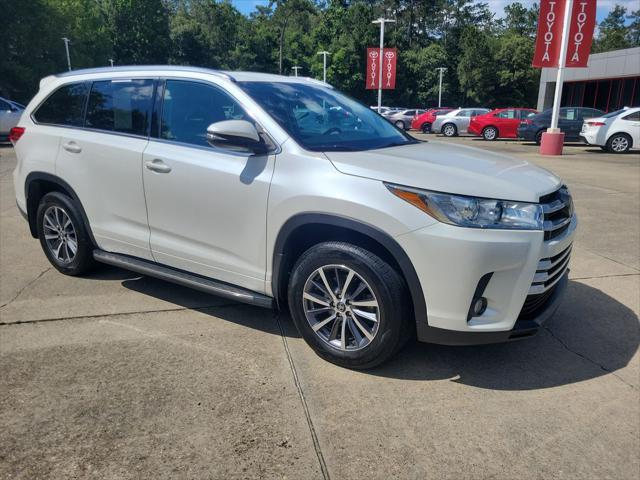 used 2018 Toyota Highlander car, priced at $19,789