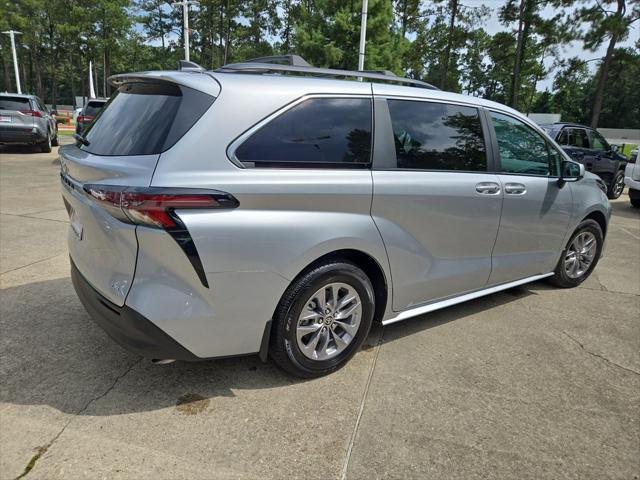 used 2025 Toyota Sienna car, priced at $43,944