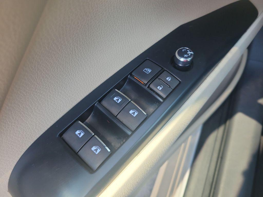 used 2020 Toyota Camry Hybrid car, priced at $24,442