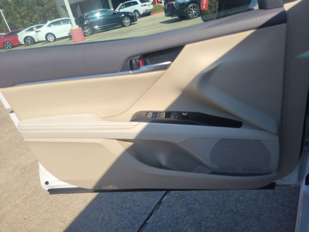 used 2020 Toyota Camry Hybrid car, priced at $24,442