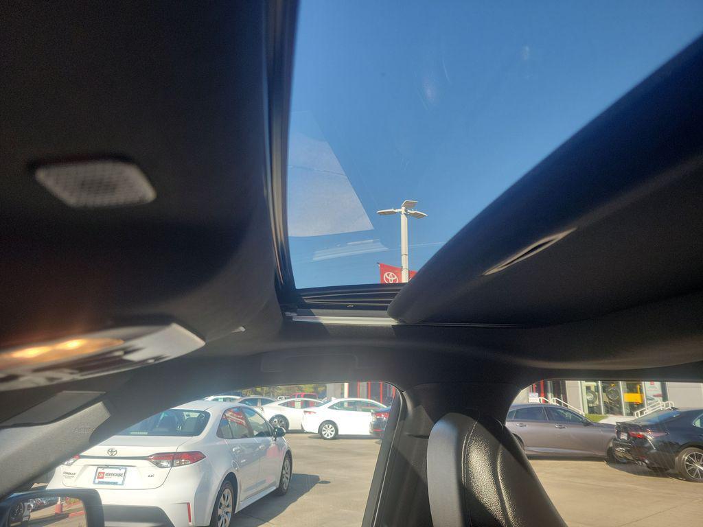 used 2024 Toyota Highlander car, priced at $41,819