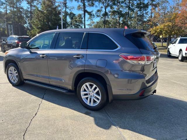 used 2015 Toyota Highlander car, priced at $17,516