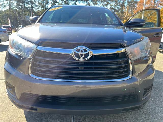 used 2015 Toyota Highlander car, priced at $17,516