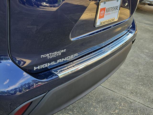 used 2023 Toyota Highlander car, priced at $38,105