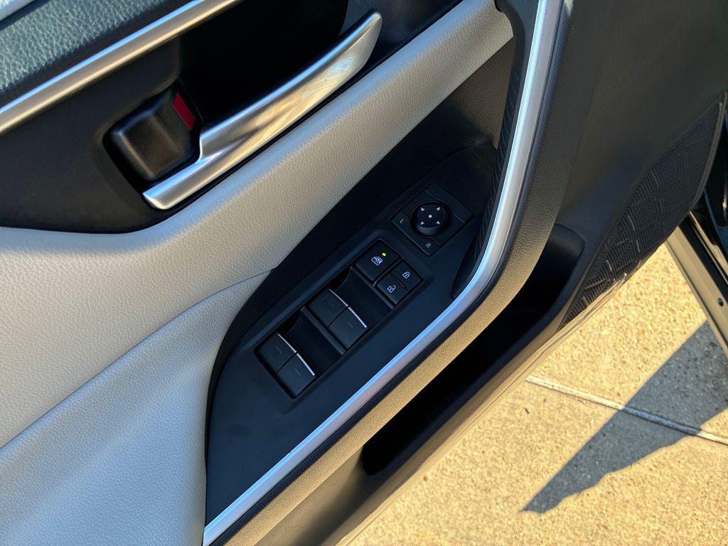 new 2025 Toyota RAV4 car, priced at $33,192