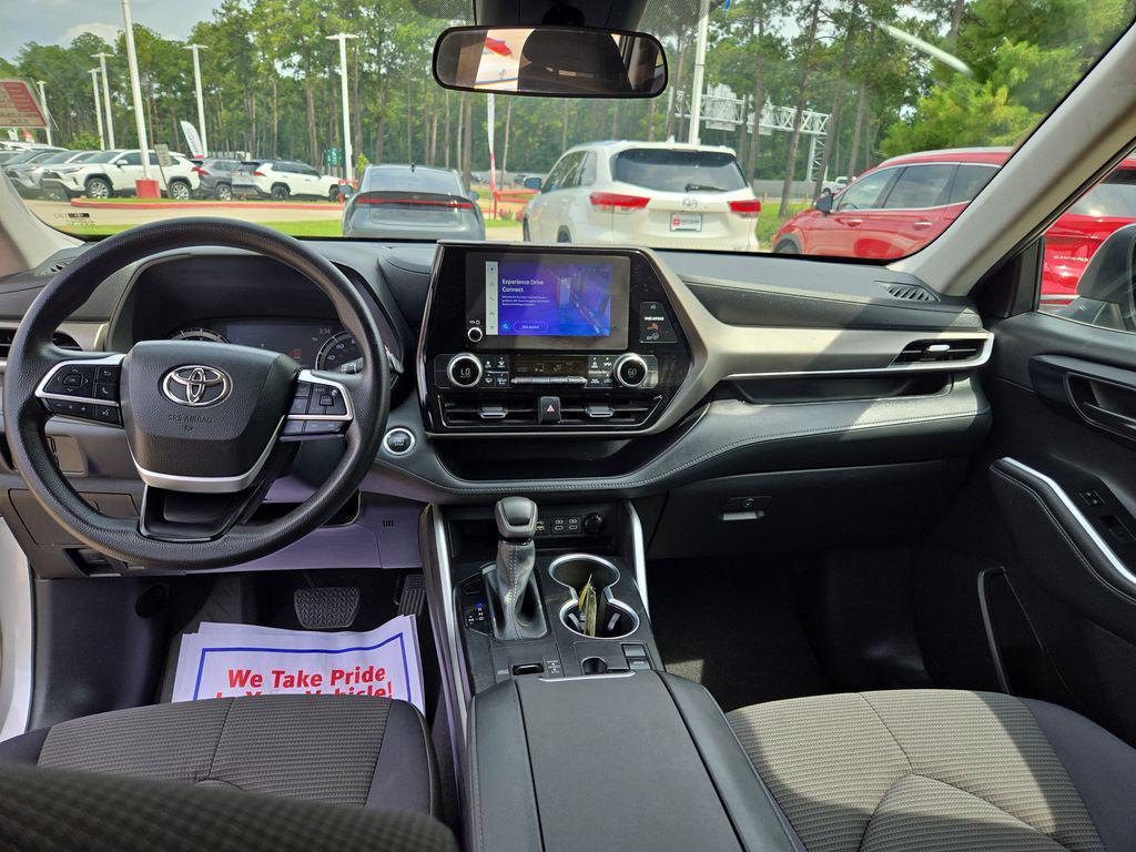 used 2023 Toyota Highlander car, priced at $31,707