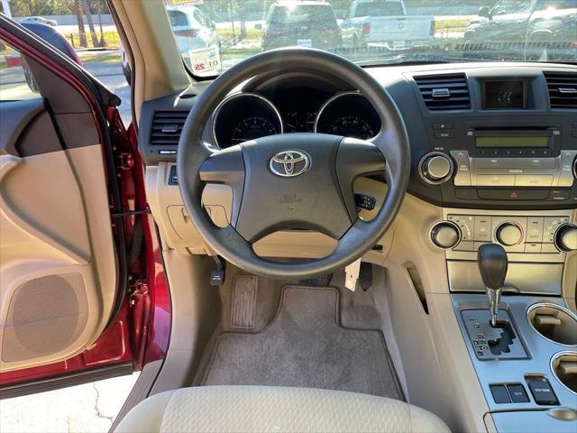 used 2010 Toyota Highlander car, priced at $11,924