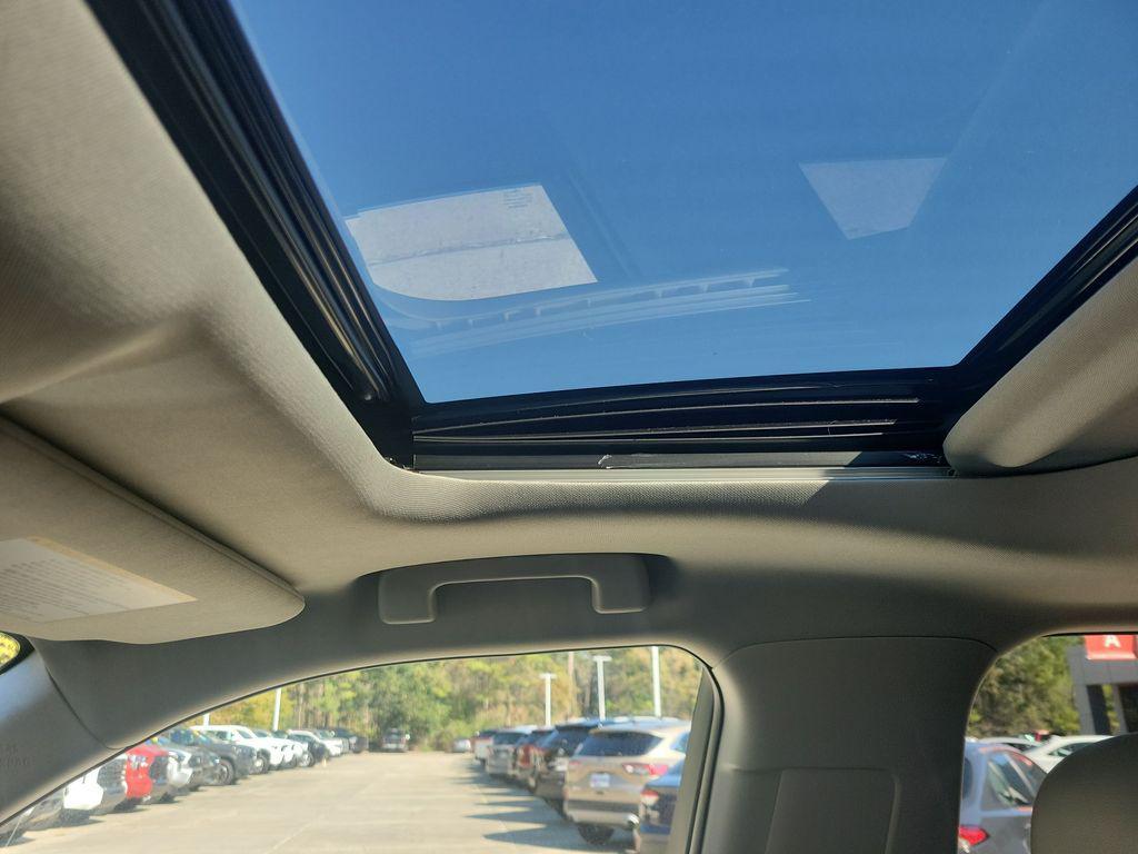 used 2021 Toyota Highlander car, priced at $27,934