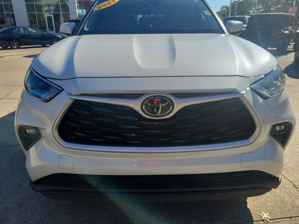 used 2021 Toyota Highlander car, priced at $27,934