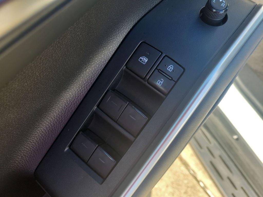 used 2021 Toyota Highlander car, priced at $27,934