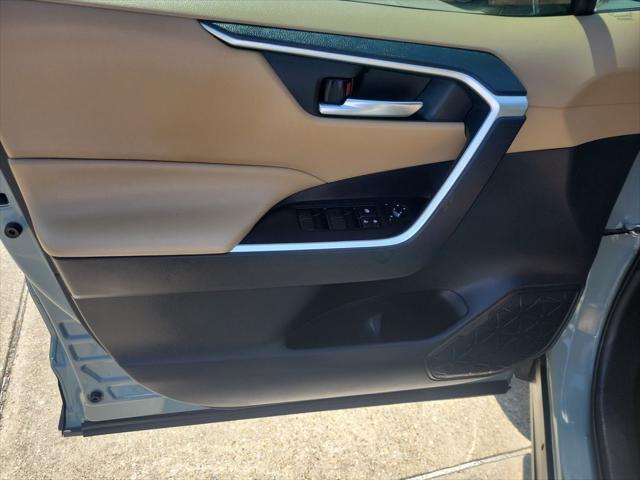 used 2019 Toyota RAV4 car, priced at $24,248
