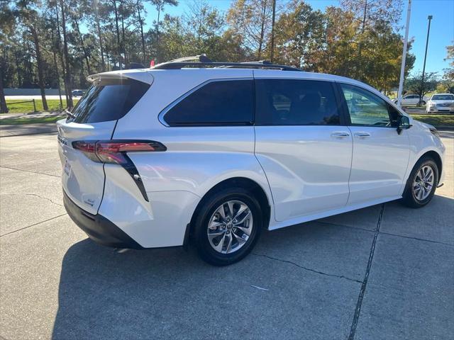 used 2022 Toyota Sienna car, priced at $39,913