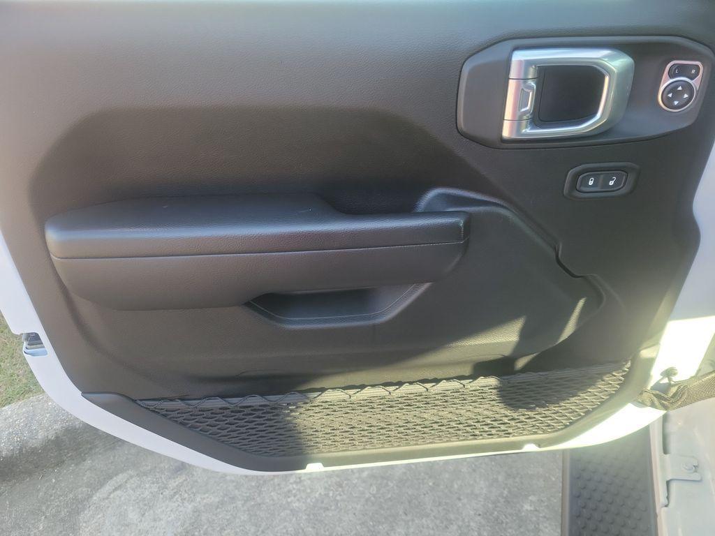 used 2021 Jeep Wrangler car, priced at $31,263