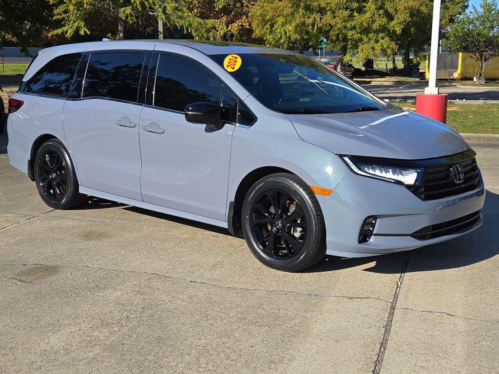 used 2024 Honda Odyssey car, priced at $35,421