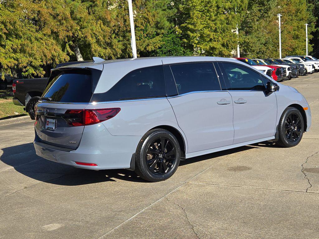 used 2024 Honda Odyssey car, priced at $35,421