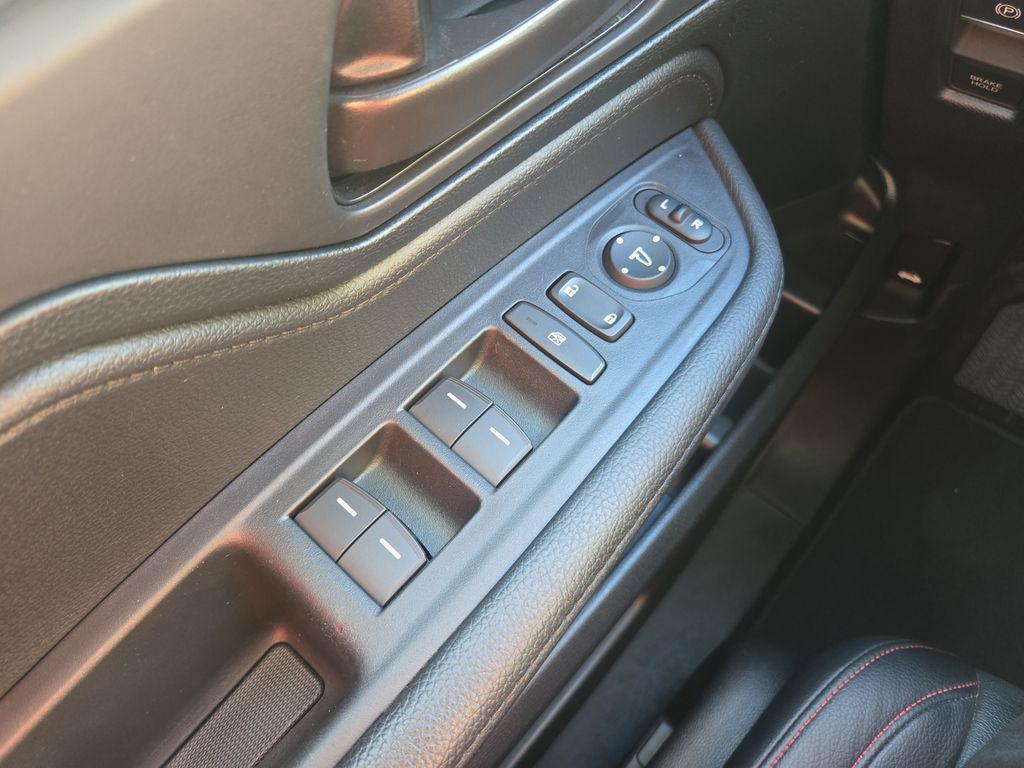 used 2024 Honda Odyssey car, priced at $35,421