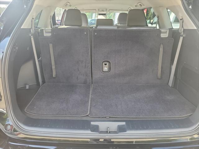 used 2023 Toyota Highlander car, priced at $34,996