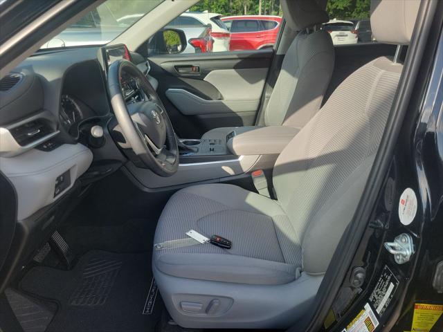 used 2023 Toyota Highlander car, priced at $34,996