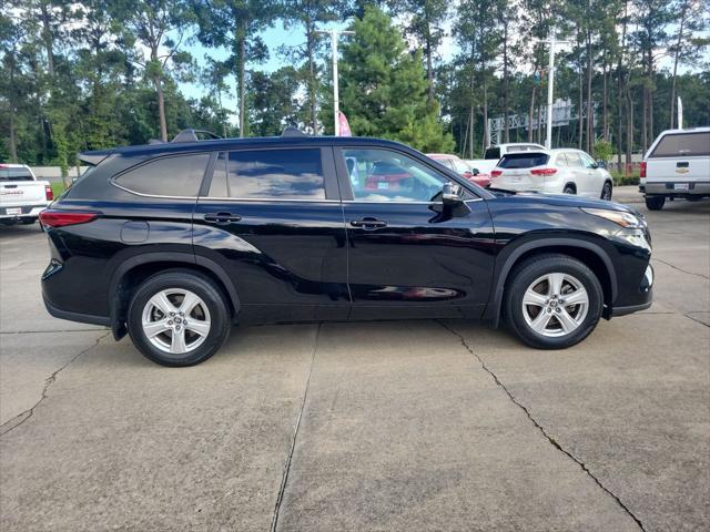 used 2023 Toyota Highlander car, priced at $34,996