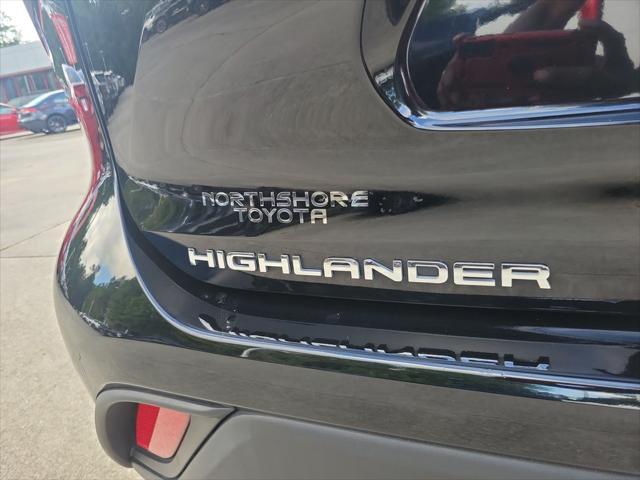 used 2023 Toyota Highlander car, priced at $34,996