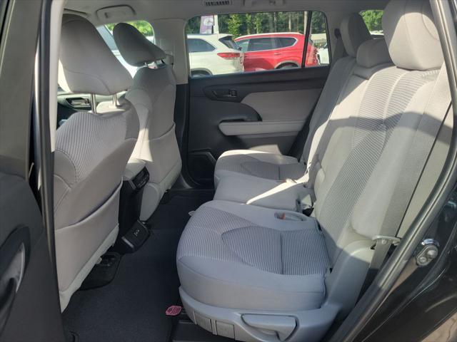 used 2023 Toyota Highlander car, priced at $34,996