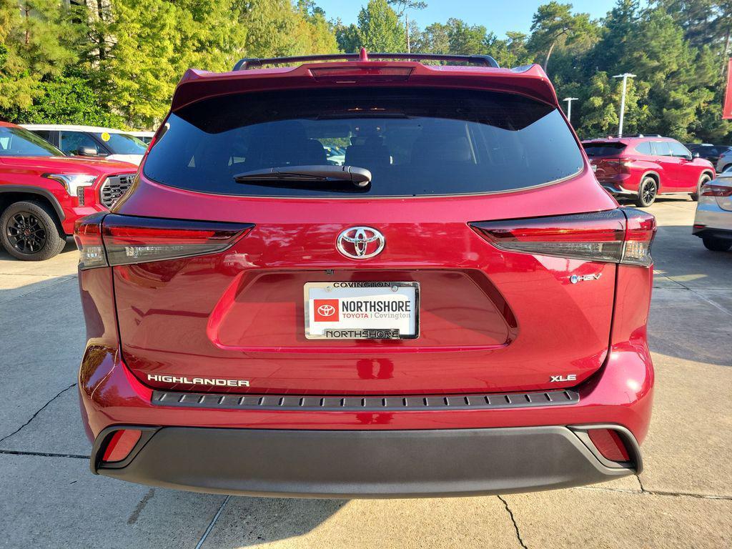 used 2025 Toyota Highlander Hybrid car, priced at $47,096