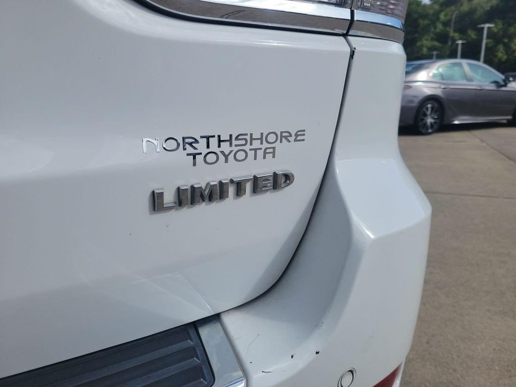 used 2018 Jeep Grand Cherokee car, priced at $19,223