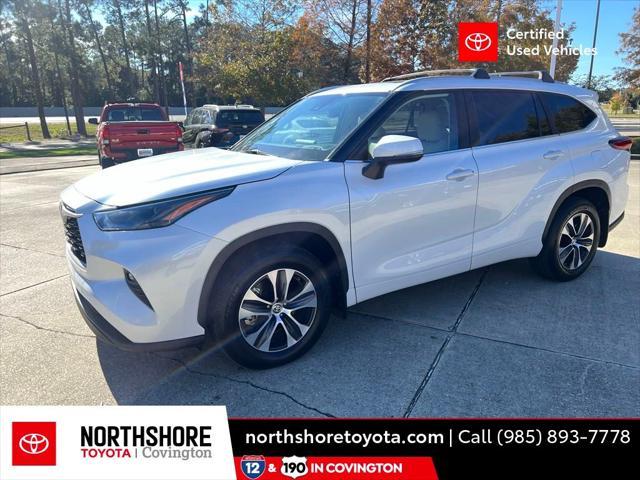 used 2023 Toyota Highlander car, priced at $41,084