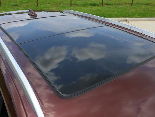 used 2023 Cadillac XT4 car, priced at $28,977