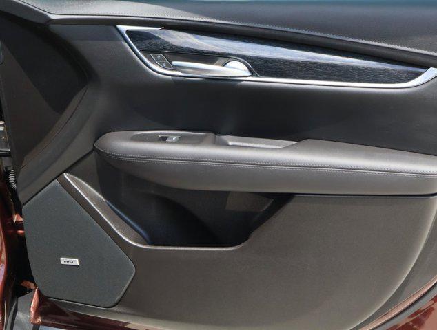 used 2022 Cadillac XT5 car, priced at $30,977
