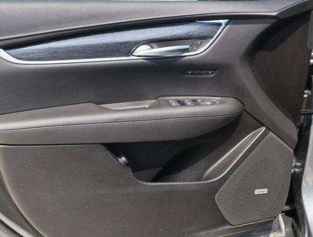 used 2022 Cadillac XT5 car, priced at $25,933