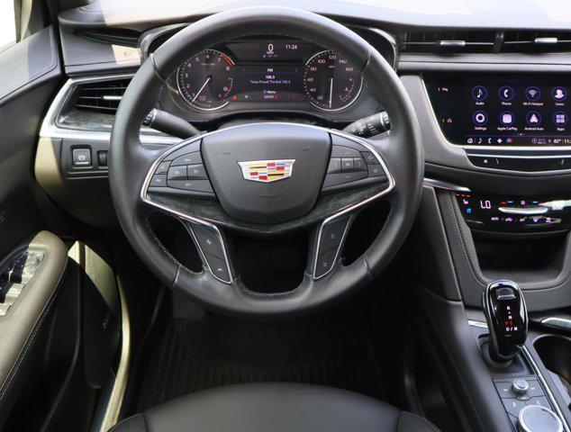 used 2022 Cadillac XT5 car, priced at $25,933