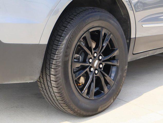used 2022 Cadillac XT5 car, priced at $25,933