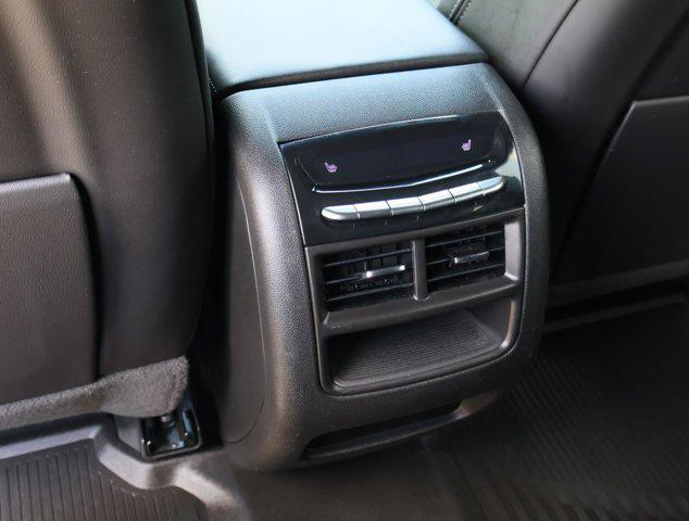 used 2022 Cadillac XT5 car, priced at $25,933
