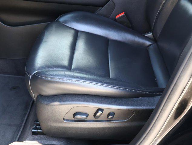 used 2022 Cadillac XT4 car, priced at $25,944