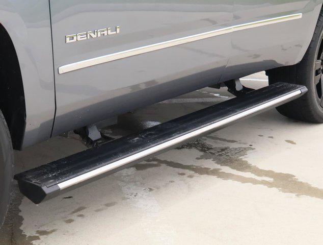 used 2018 GMC Yukon car, priced at $34,944