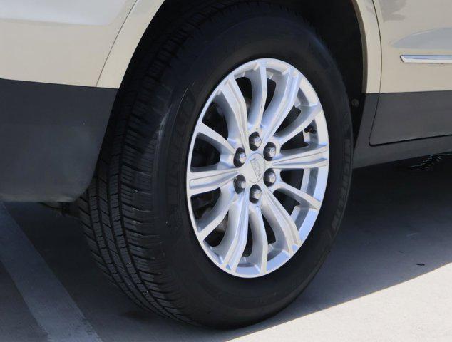 used 2017 Cadillac XT5 car, priced at $17,933
