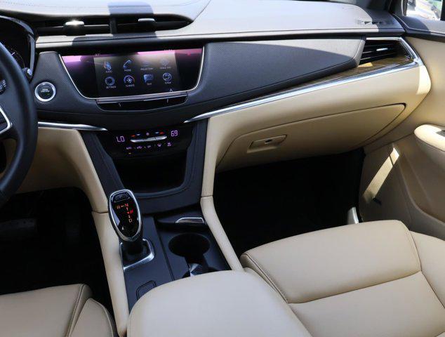 used 2017 Cadillac XT5 car, priced at $17,933