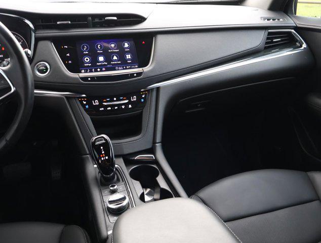 used 2022 Cadillac XT5 car, priced at $27,988