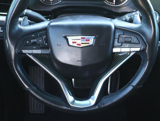 used 2020 Cadillac XT6 car, priced at $23,966