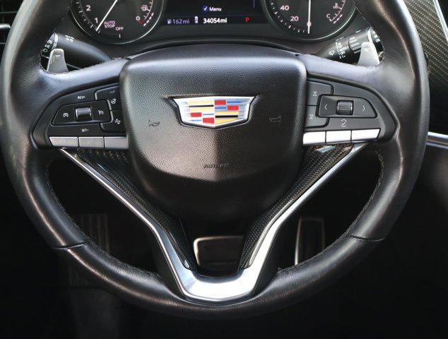 used 2024 Cadillac XT6 car, priced at $46,977