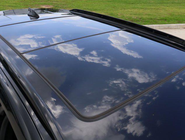 used 2022 Cadillac XT4 car, priced at $30,988