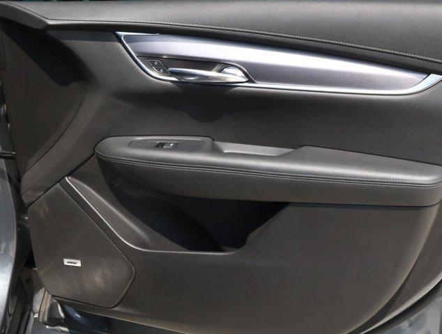 used 2022 Cadillac XT6 car, priced at $27,999