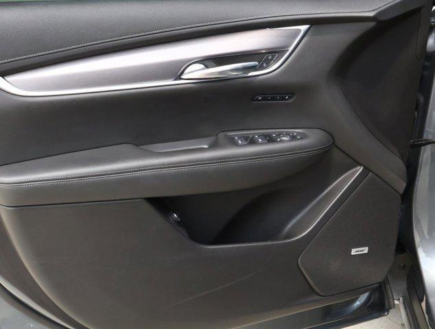 used 2022 Cadillac XT6 car, priced at $27,999